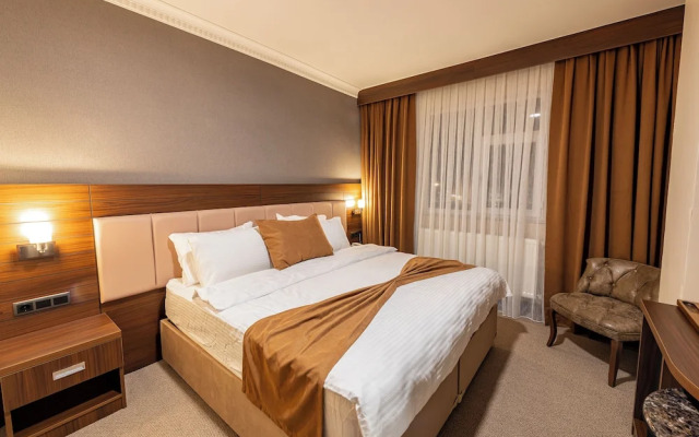 Sapran Deluxe Hotel