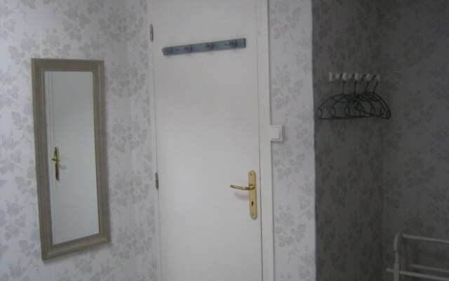 Le Papillon at le paradis