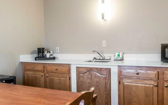 Comfort Inn & Suites Napoleon