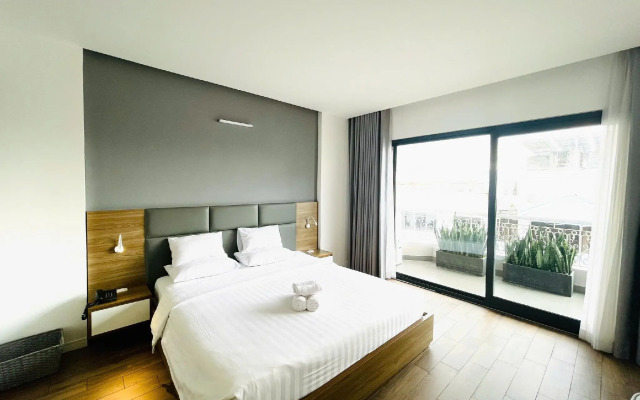Royal Dragon Boutique Hotel