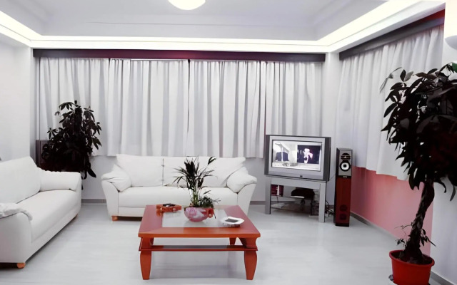 Adonis Hotel
