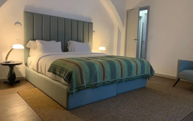 The Noble House Suites & Apartments