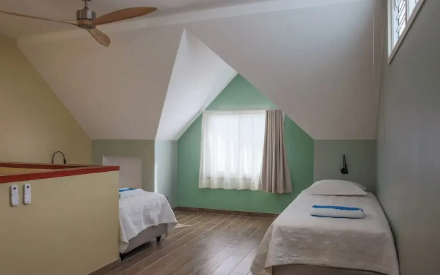 Niu Beach Hotel Moorea