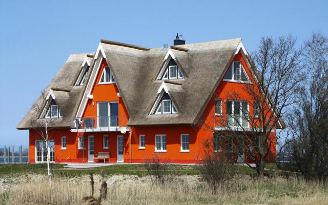 Seeadler holiday apartment in the ferry house, Vieregge