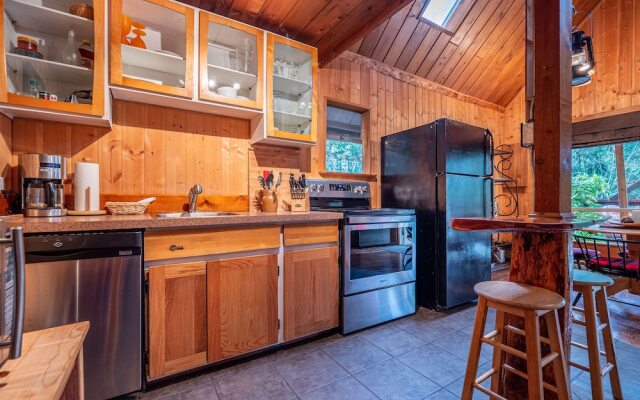 The Tree House Cottage