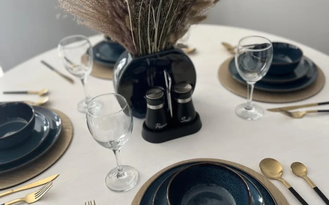 Spacious 2BR City Center Apartment