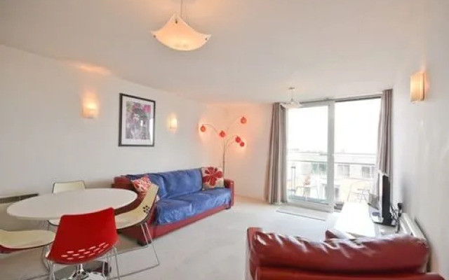 Town or Country - Endeavour & Sirocco