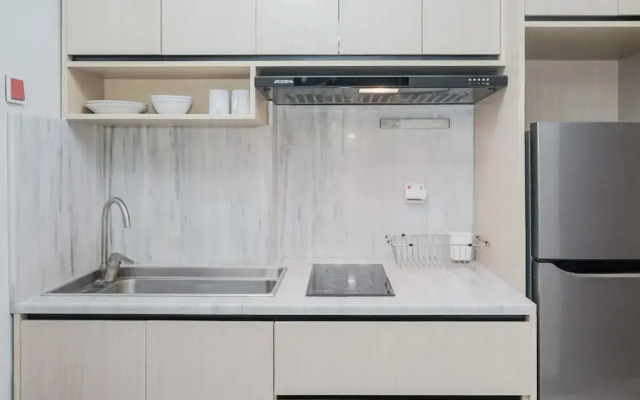 Cozy and Luxury 1BR Apartment at Scientia Residence