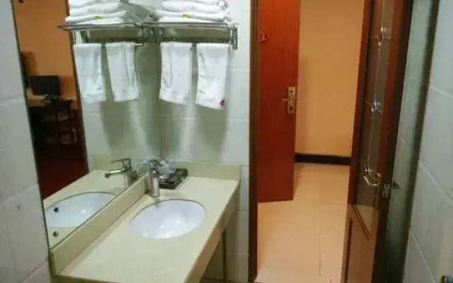 Xingyi Satisfaction 168 Hotel