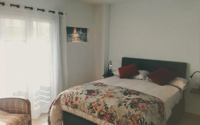 Turistic Girona - Piso de 3 habitaciones