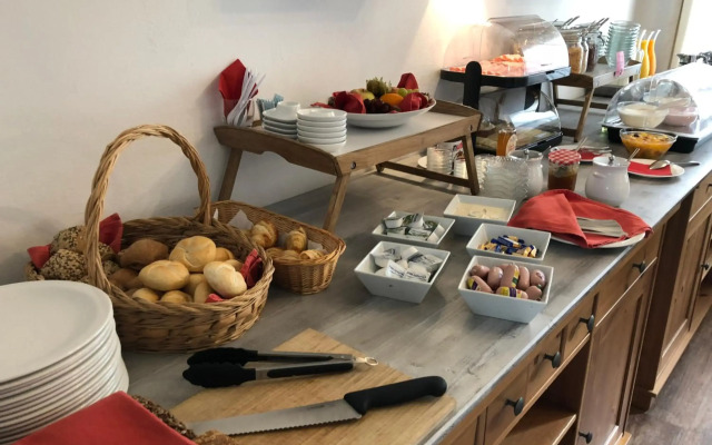 Alpinhotel INzeller