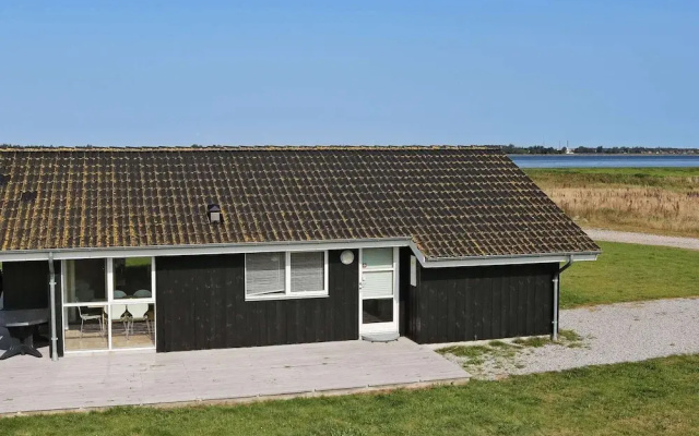 Spacious Holiday Home in Storvorde near Sea