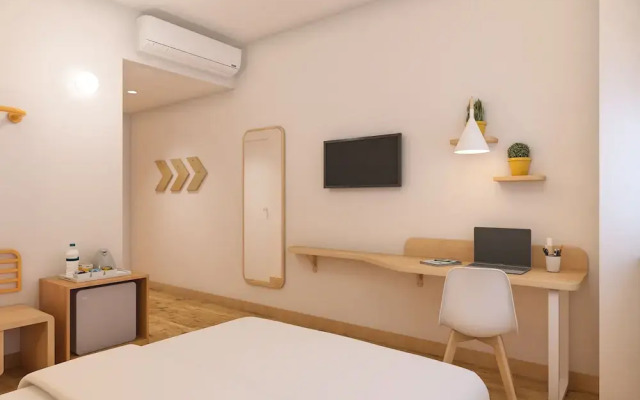Bloom Hotel - DLF Cyber City