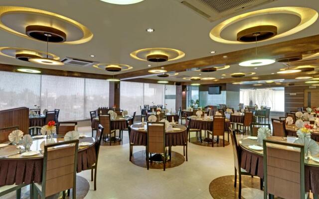 Pearl Hotel & Banquets