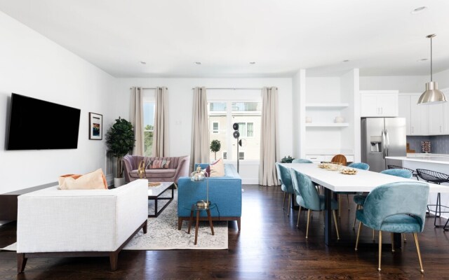 Domio Sylvan Park Elegant 8BR 2 Houses