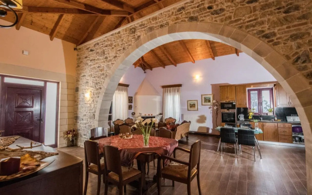 Sapphiros Villa In Kissamos