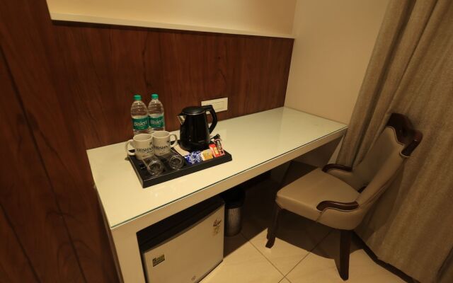 Krishna Hotel And Resort