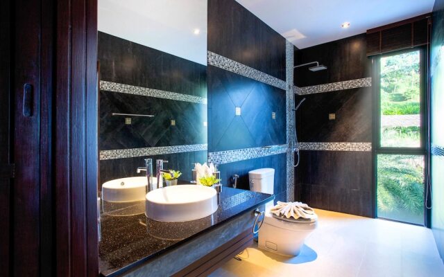 Luxury Pool Villa Kamala