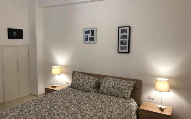 Suite 999