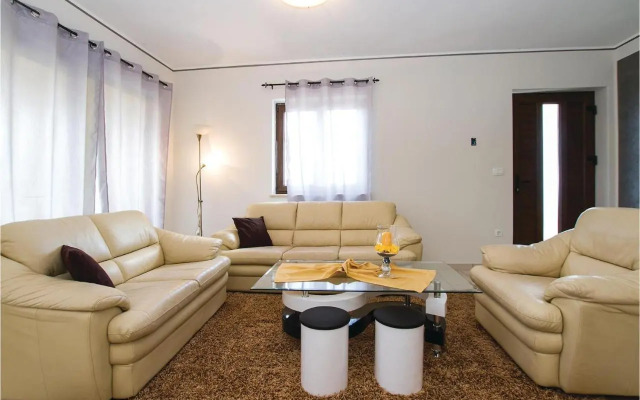 Holiday home Nedescina 49