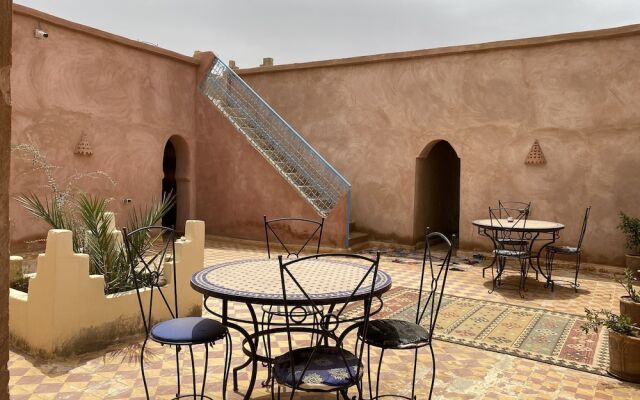 Auberge Kasbah Des Dunes