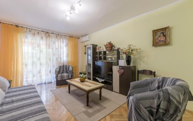 Awesome Home in Pula With Wifi and 2 Bedrooms