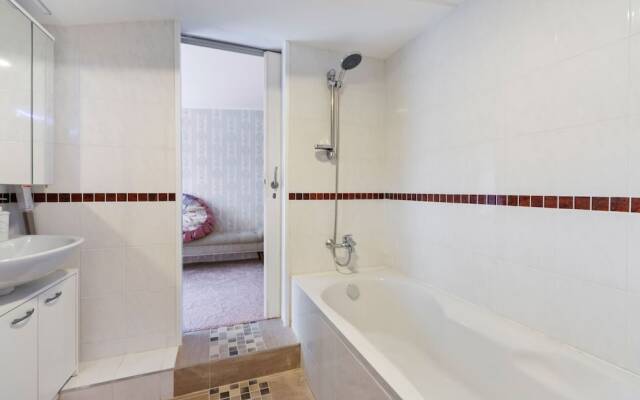 Cosy Holiday Home in Bad Soden-Salmünster near Hiking Trails