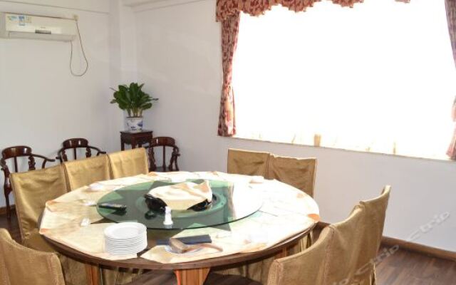 Zhuhai Guoneng Hotel