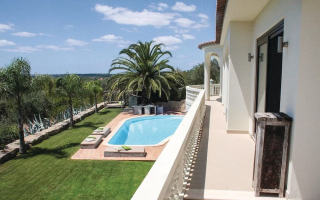 Stunning Home in Silves With Wifi and 4 Bedrooms