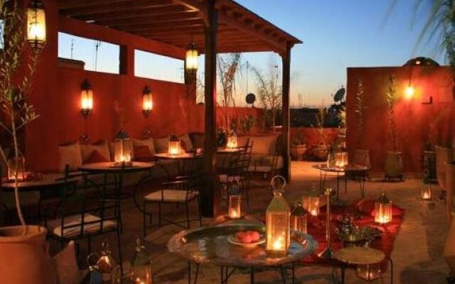 Riad Honey