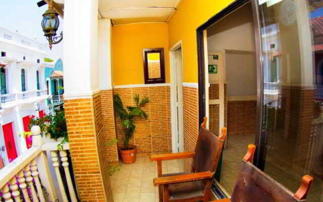Media Luna Hostel Cartagena
