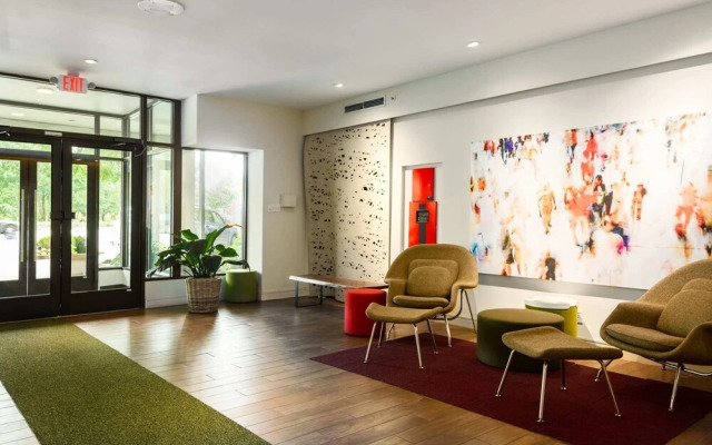 Parc - Warm CWE Apts near BJC by Zencity