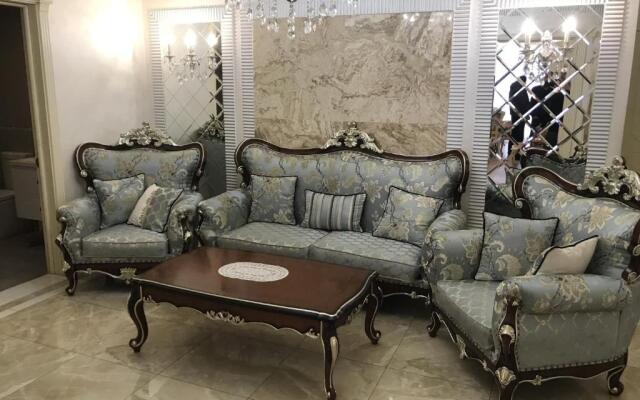 Royal Apartment