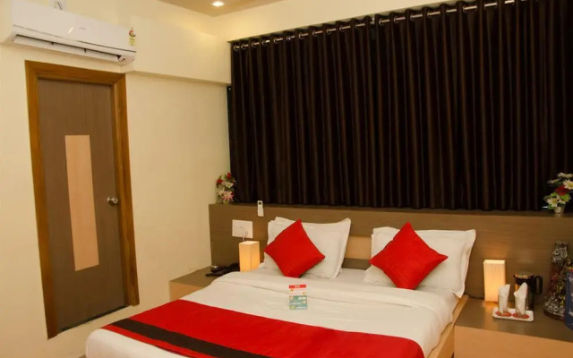 OYO Rooms Prahlad Nagar Garden 3