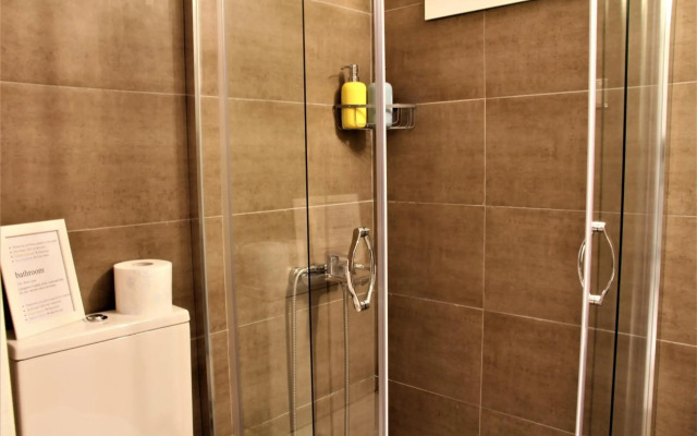 Polyxenia’s Πλησίον Υγεία - Μητέρα - Ιασώ - ΟΑΚΑ