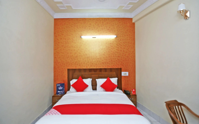 Oyo 16761 Rk Regency