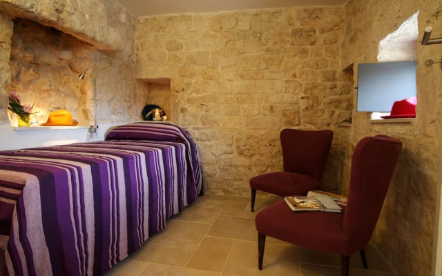 TD Casale Terranova Stone Farmhouse with Pool