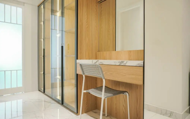 Comfortable and Simply 1BR at The Boulevard Apartment