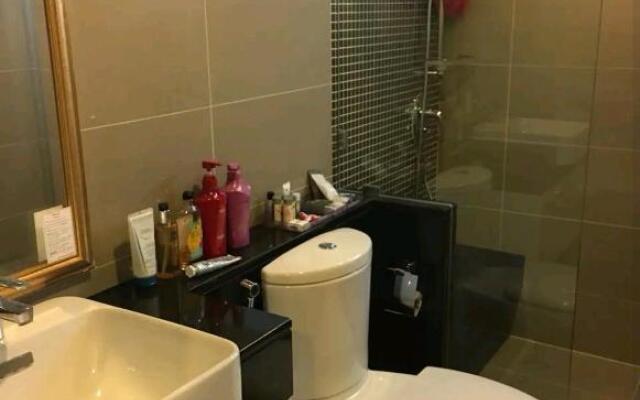 Gsuite Glamorous Apartment