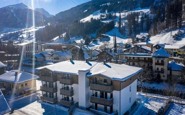 Apartment Near Schlossalmbahn I Lift