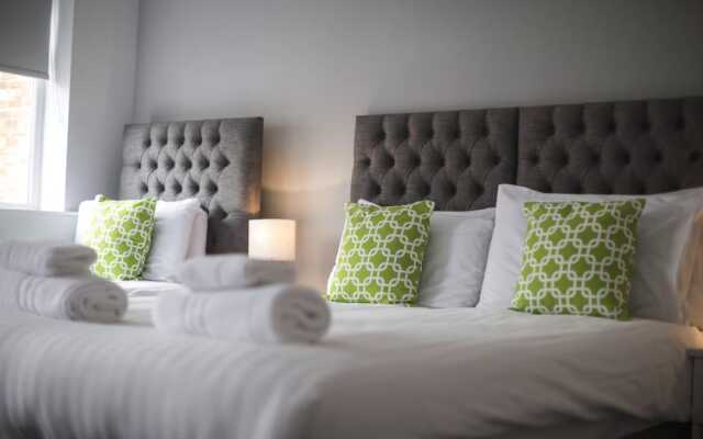 Hotel 52; Sure Hotel Collection by Best Western
