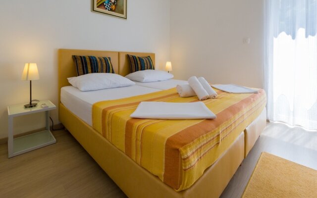 Quaint Villa in Selce with a Private Swimming Pool