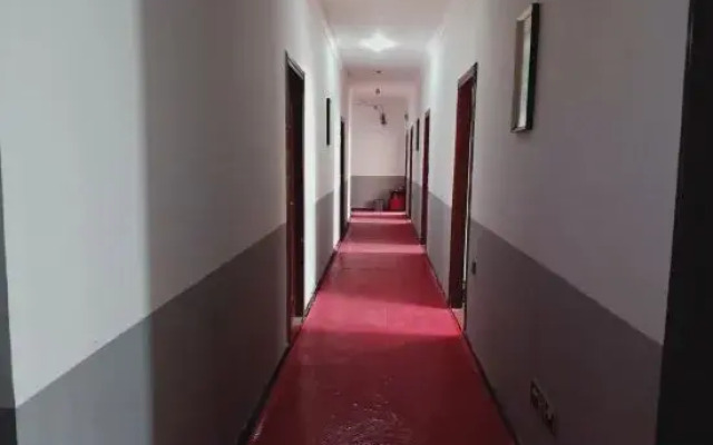 Lipu Yihua Hotel