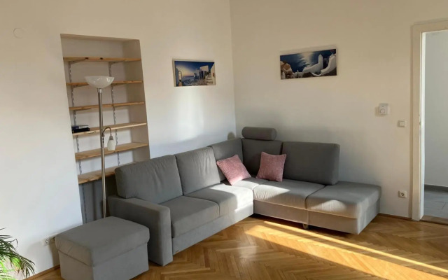 Ruhige Wohnung in Helenental