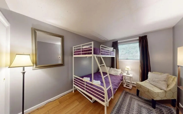 Silver Spring Chalet - GetAway