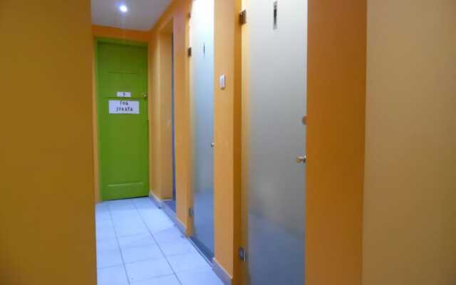 Zeus Hostel