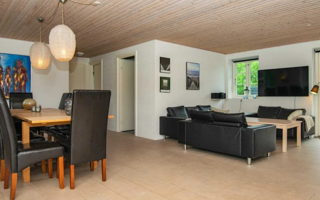 12 Person Holiday Home in Ulfborg
