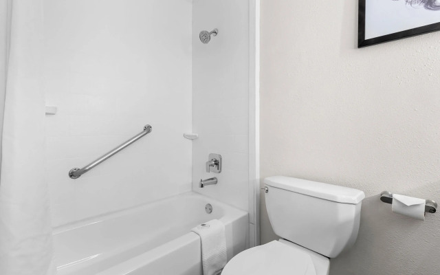 Comfort Suites Denver North - Westminster
