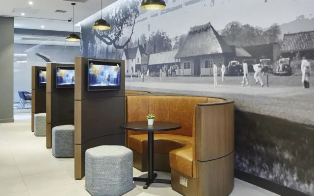 Courtyard by Marriott Oxford South