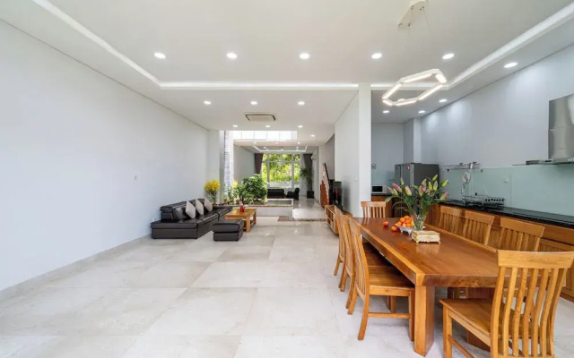 Thao Dien Garden Villa 5BR Luxury Oasis
